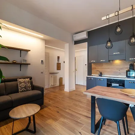 Cs Vatican Metro * Roma